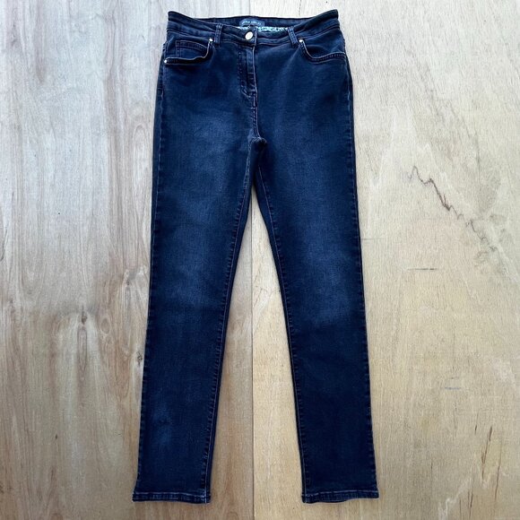 LAURA ASHLEY STRAIGHT MID RISE JEANS WOMEN’S sz 8 Faded Black Distressed Stretch - Picture 1 of 13